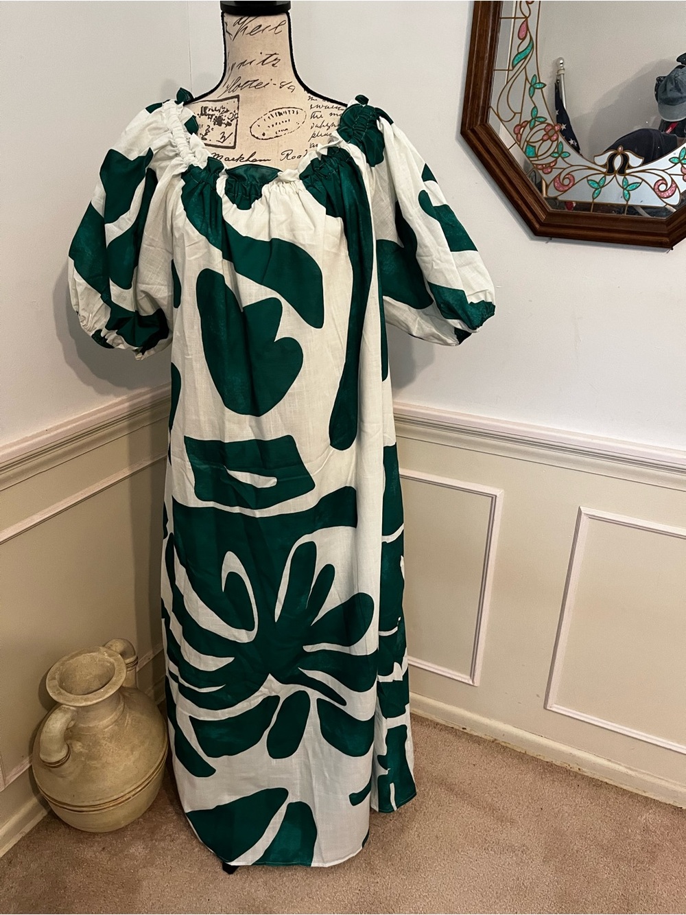 Green & White Puff-Sleeve Maxi Dress